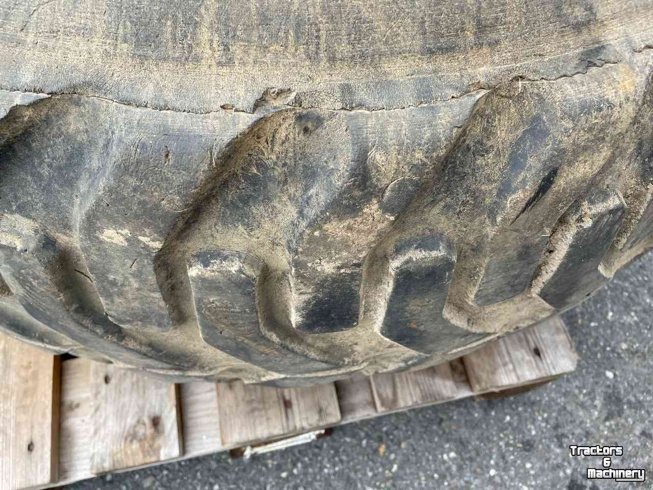 712463_Trelleborg_500-22-5-wiel-_6