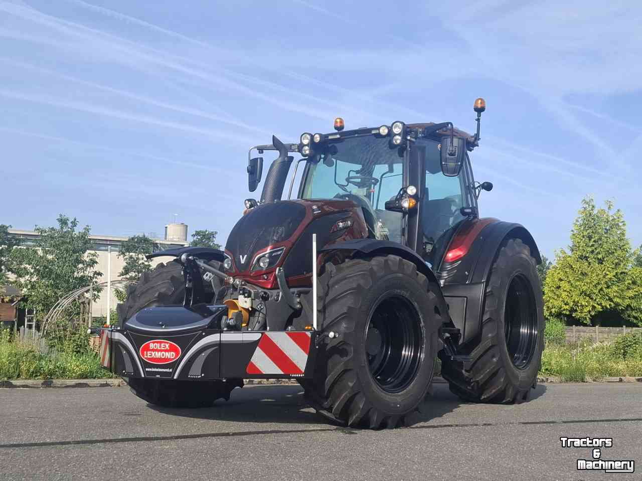 851400_Valtra_N174_1